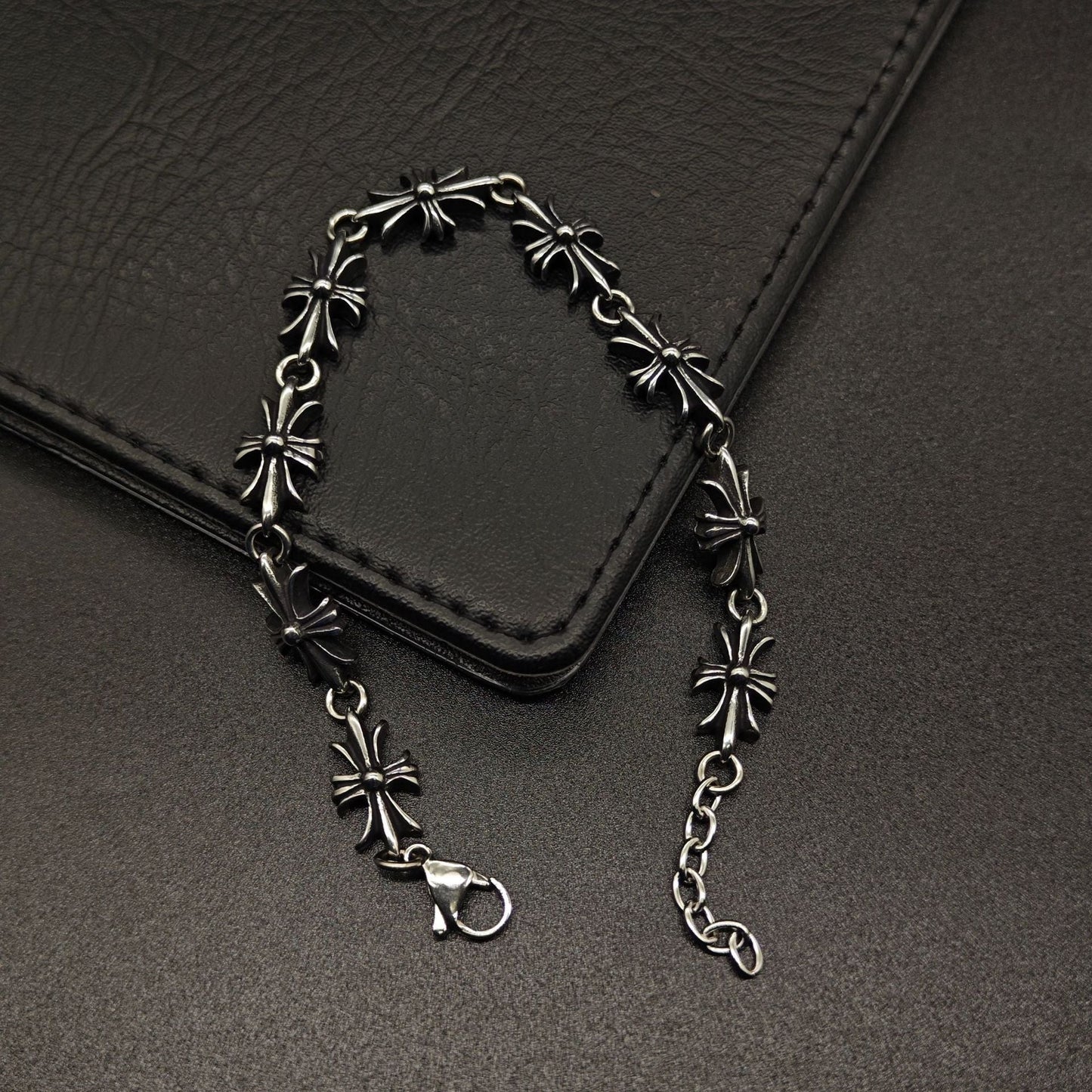 Chrome Hearts Retro Long Cross Flower Bracelet